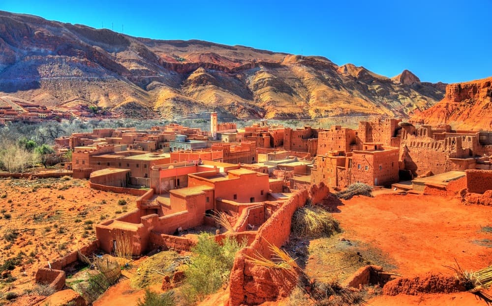 bou tharar village