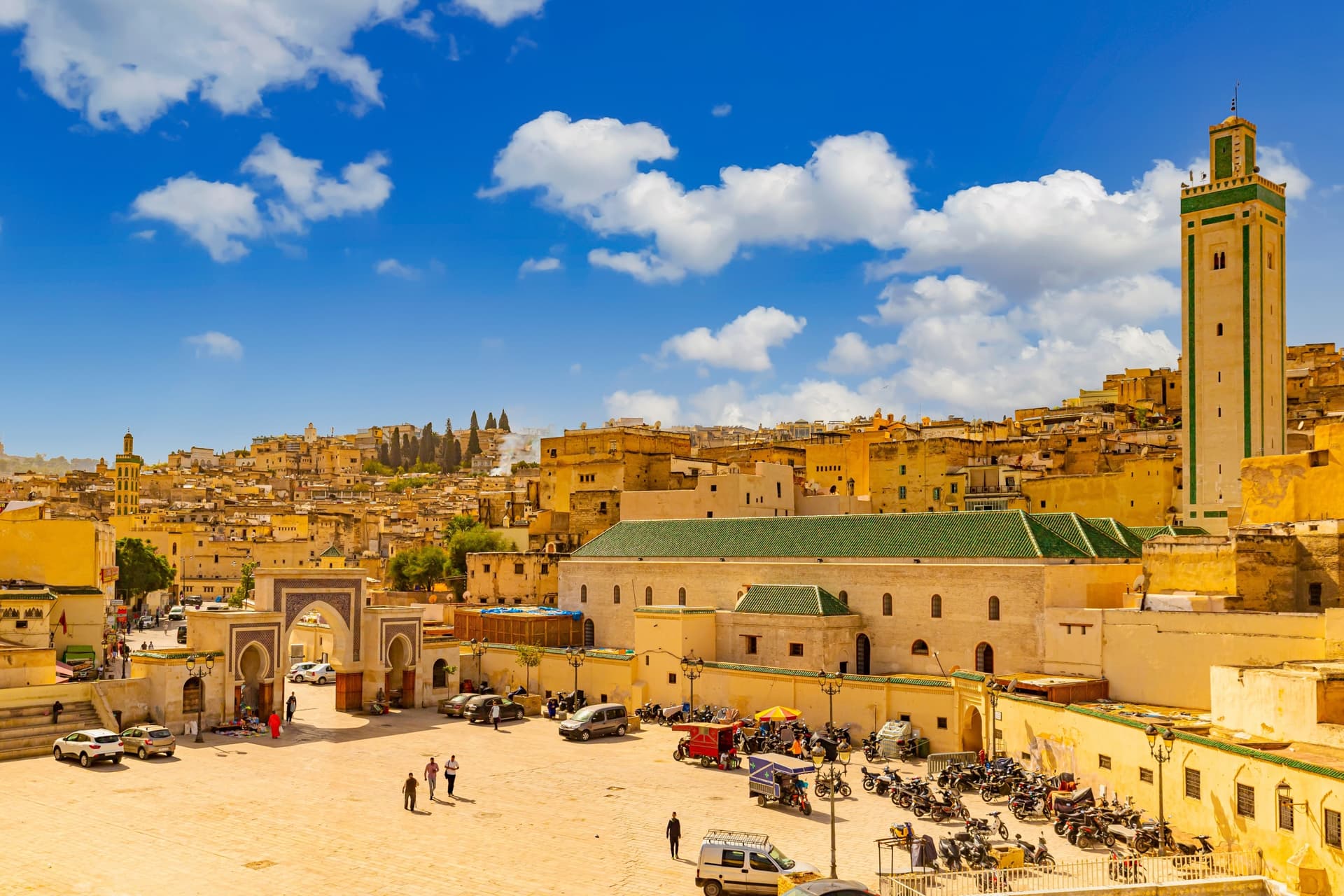 shutterstock 2423382455fes maroc