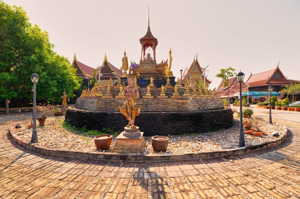 Le Wat Bang Khae Noi